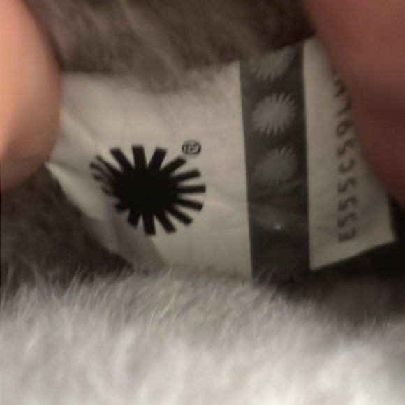 NWOB Ugg Constantine Satin Ribbon Gray Women’s Boots sz 5 - Picture 10 of 10